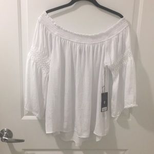 Jennifer Lopez Off Shoulder Top - L